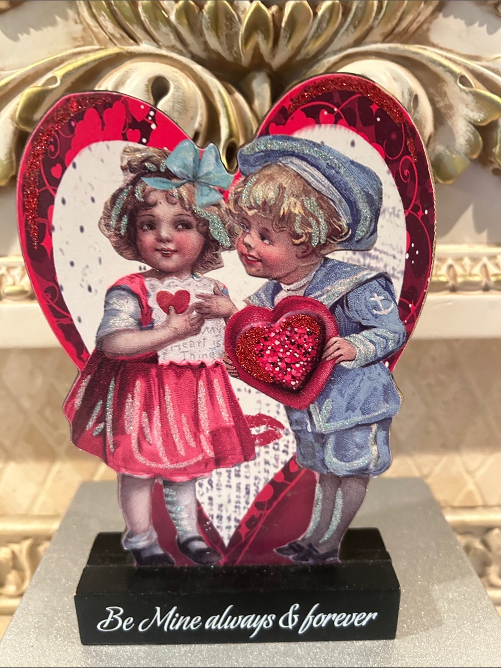 NWT Vintage Design Valentine 8” Plaque “Be Mine always & forever”